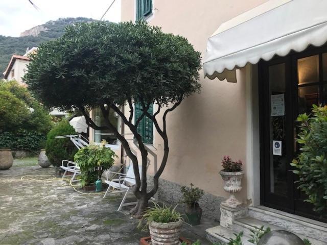 Giardino Delle Rose Bike&breakfast * Finale Ligure